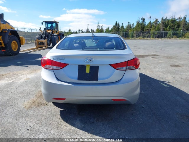 12712959 :رقم المزاد ، 5NPDH4AE8DH186469 vin ، 2013 Hyundai Elantra Gls/limited مزاد بيع