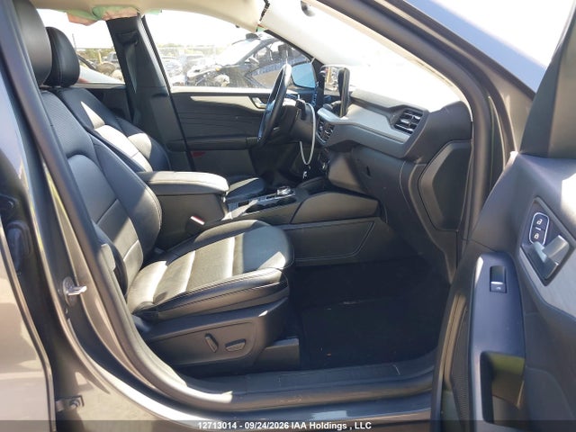 2025 Ford Escape Platinum მანქანა იყიდება აუქციონზე, vin: 1FMCU9JA5SUB24589, აუქციონის ნომერი: 12713014