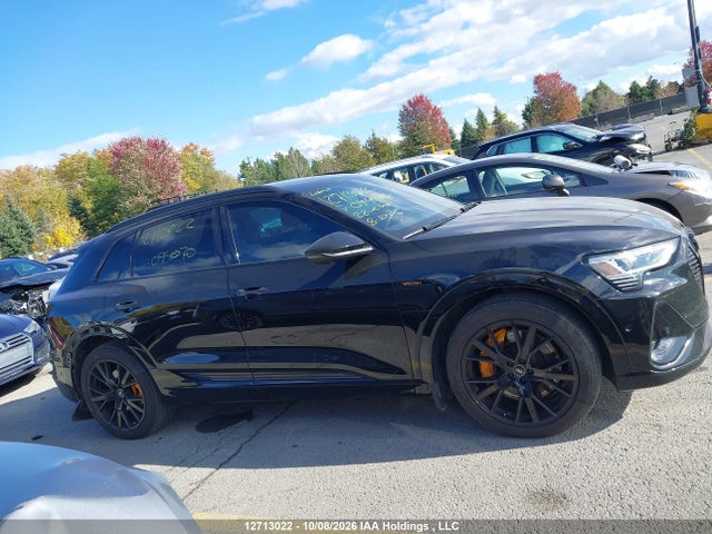 Audi E-tron 55 Technik 2022 WA1VAAGE8NB044070 Image 14