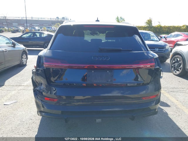 Audi E-tron 55 Technik 2022 WA1VAAGE8NB044070 Image 17