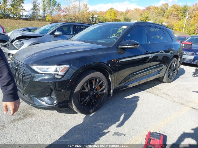 Audi E-tron 55 Technik 2022 WA1VAAGE8NB044070 Image 2
