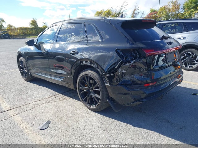 Audi E-tron 55 Technik 2022 WA1VAAGE8NB044070 Image 3