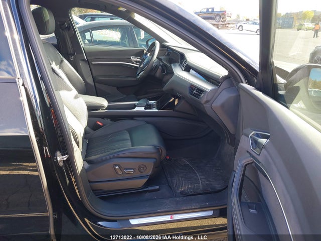 Audi E-tron 55 Technik 2022 WA1VAAGE8NB044070 Image 5