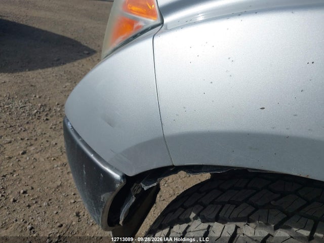 12713089 :رقم المزاد ، 1N6AD07W55C429723 vin ، 2005 Nissan Frontier Crew Cab Le/se/off Road مزاد بيع