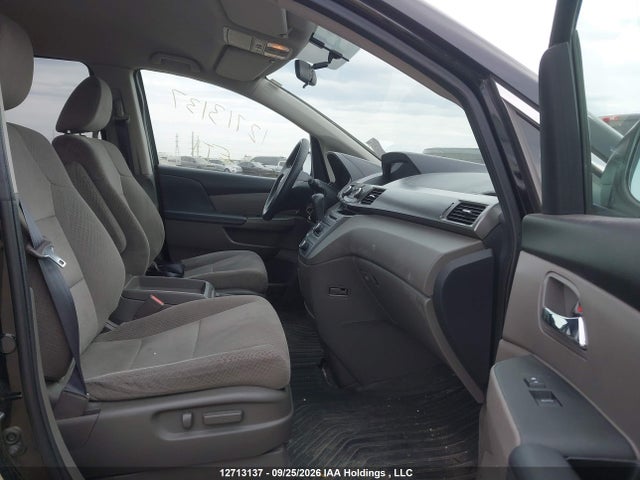 Продаж на аукціоні авто 2016 Honda Odyssey Se, vin: 5FNRL5H38GB509226, номер лоту: 12713137