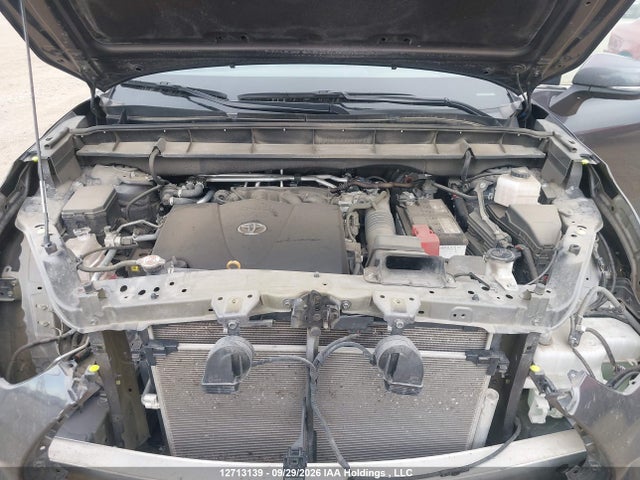Toyota Highlander Limited 2022 5TDDZRBH0NS225893 Image 10