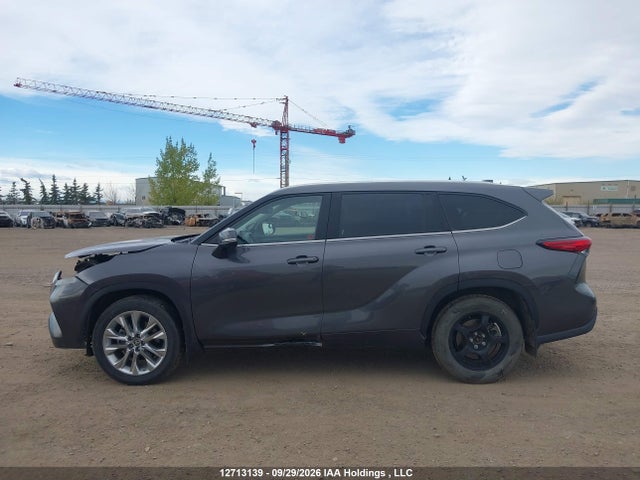 Toyota Highlander Limited 2022 5TDDZRBH0NS225893 Image 15