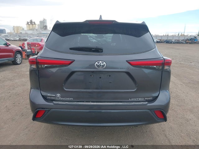 Toyota Highlander Limited 2022 5TDDZRBH0NS225893 Image 17