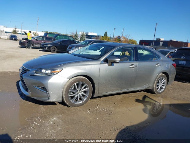 12713197 :رقم المزاد ، JTHBW1GG1G2107250 vin ، 2016 Lexus Es 300h 300h مزاد بيع