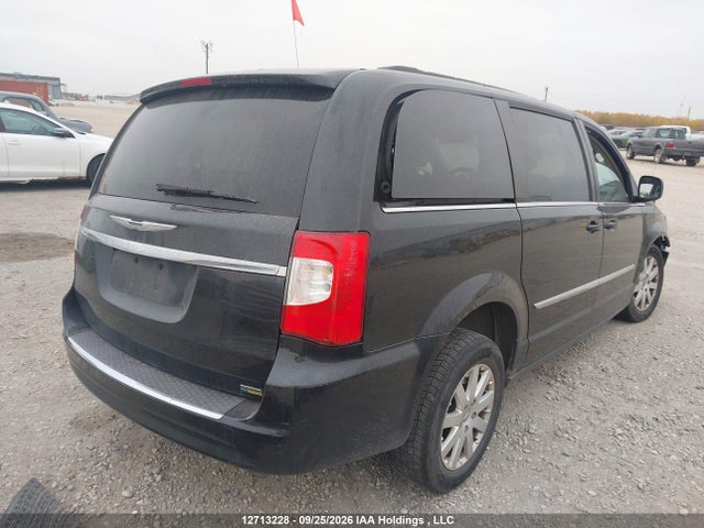 12713228 :رقم المزاد ، 2C4RC1BG7FR707593 vin ، 2015 Chrysler Town & Country Touring مزاد بيع