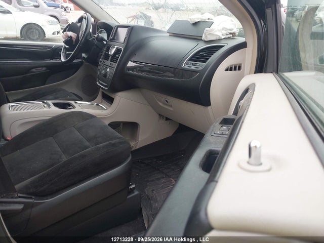 12713228 :رقم المزاد ، 2C4RC1BG7FR707593 vin ، 2015 Chrysler Town & Country Touring مزاد بيع