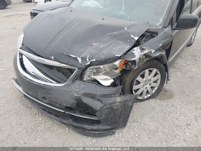 12713228 :رقم المزاد ، 2C4RC1BG7FR707593 vin ، 2015 Chrysler Town & Country Touring مزاد بيع