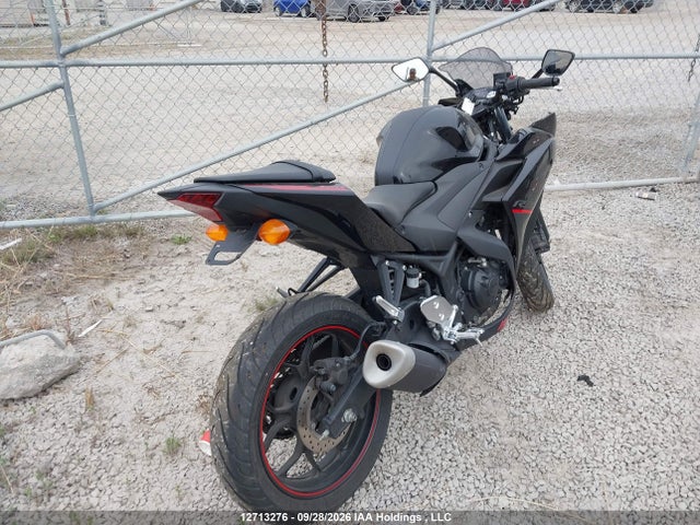Yamaha YZFR3 2015 MH3RH06N3FK003153 Image 4