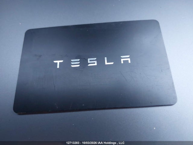 12713283 :رقم المزاد ، 5YJ3E1EA3NF355582 vin ، 2022 Tesla Model 3 مزاد بيع