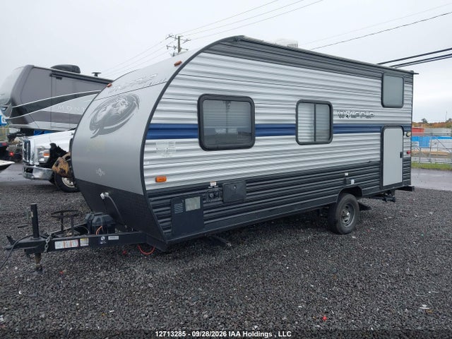 Forest River Cherokee 2019 5ZT2CKEC8KY001351 Image 2