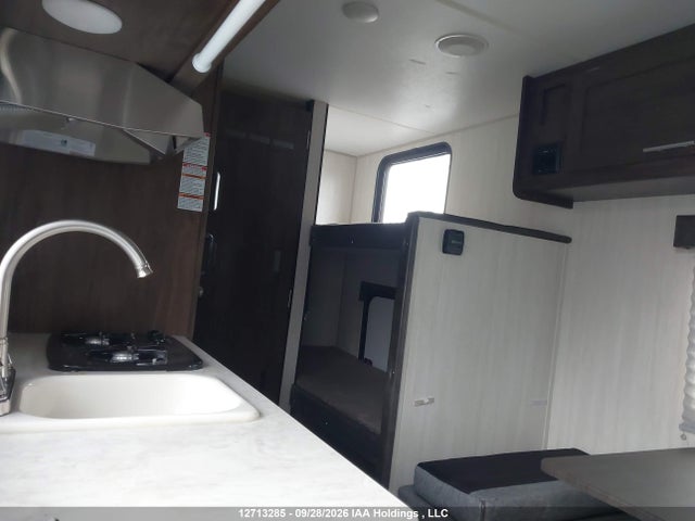 Forest River Cherokee 2019 5ZT2CKEC8KY001351 Image 5
