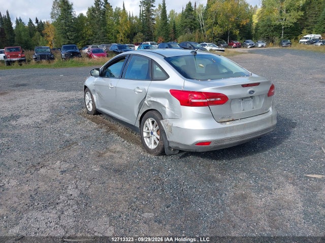Ford FOCUS SE 2017 1FADP3F22HL233689 Image 3