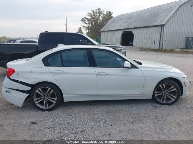 12713328 :رقم المزاد ، WBA8D9C53JA616173 vin ، 2018 Bmw 330 Xi مزاد بيع