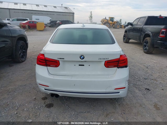 12713328 :رقم المزاد ، WBA8D9C53JA616173 vin ، 2018 Bmw 330 Xi مزاد بيع