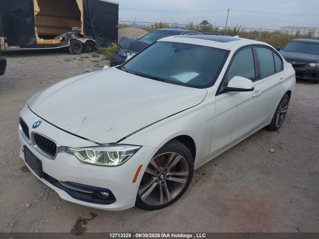 12713328 :رقم المزاد ، WBA8D9C53JA616173 vin ، 2018 Bmw 330 Xi مزاد بيع