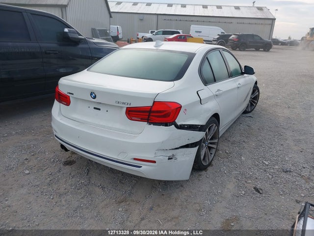 12713328 :رقم المزاد ، WBA8D9C53JA616173 vin ، 2018 Bmw 330 Xi مزاد بيع