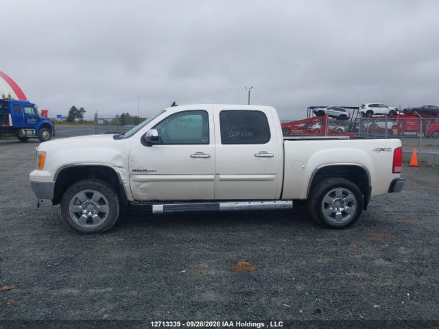 12713339 :رقم المزاد ، 3GTP2WE39BG195349 vin ، 2011 Gmc Sierra K1500 Slt مزاد بيع