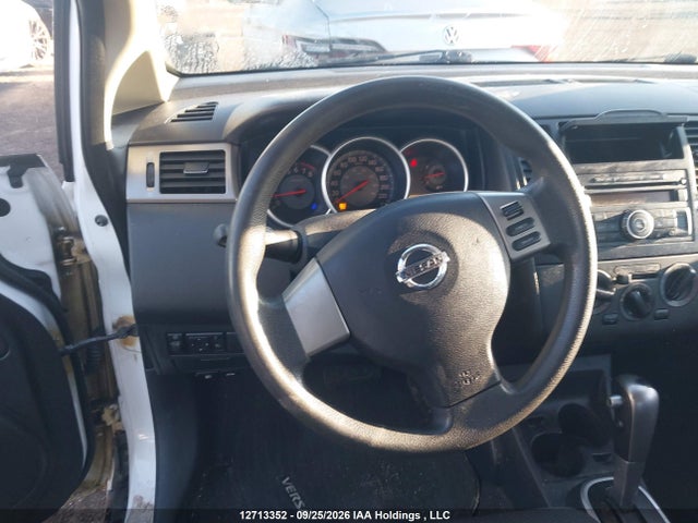 2009 Nissan Versa 1.8sl მანქანა იყიდება აუქციონზე, vin: 3N1BC13E29L487914, აუქციონის ნომერი: 12713352