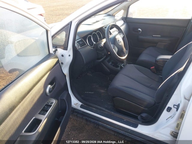 2009 Nissan Versa 1.8sl მანქანა იყიდება აუქციონზე, vin: 3N1BC13E29L487914, აუქციონის ნომერი: 12713352