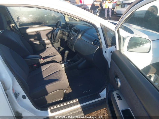 2009 Nissan Versa 1.8sl მანქანა იყიდება აუქციონზე, vin: 3N1BC13E29L487914, აუქციონის ნომერი: 12713352