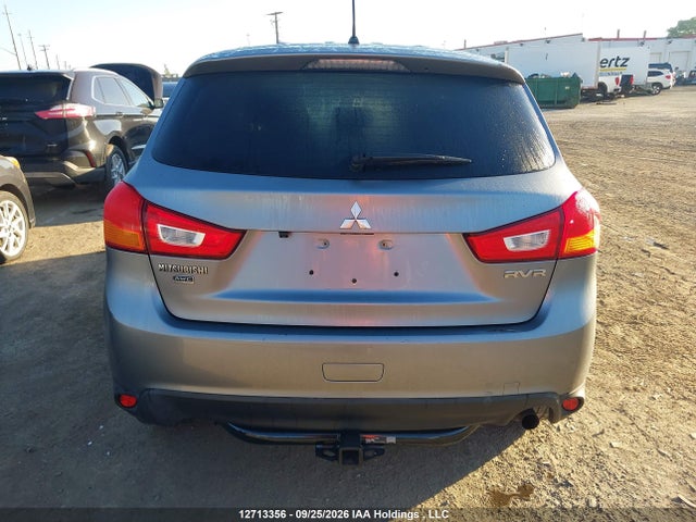 12713356 :رقم المزاد ، JA4AJ3AU1GZ607299 vin ، 2016 Mitsubishi Rvr Se مزاد بيع