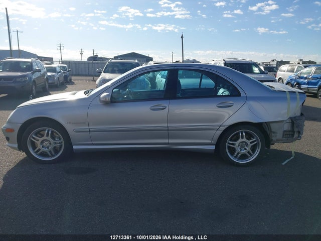 Продаж на аукціоні авто 2003 Mercedes-benz C 32 Amg, vin: WDBRF65JX3F422450, номер лоту: 12713361