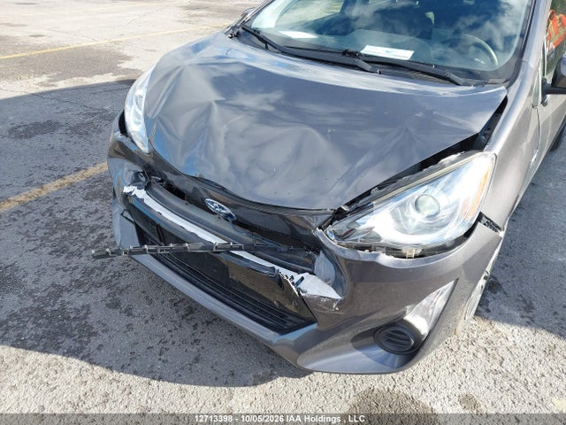 Toyota PRIUS C 2015 JTDKDTB30F1578866 Image 6