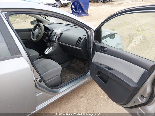 12713423 :رقم المزاد ، 3N1AB6AP2BL678478 vin ، 2011 Nissan Sentra 2.0 مزاد بيع