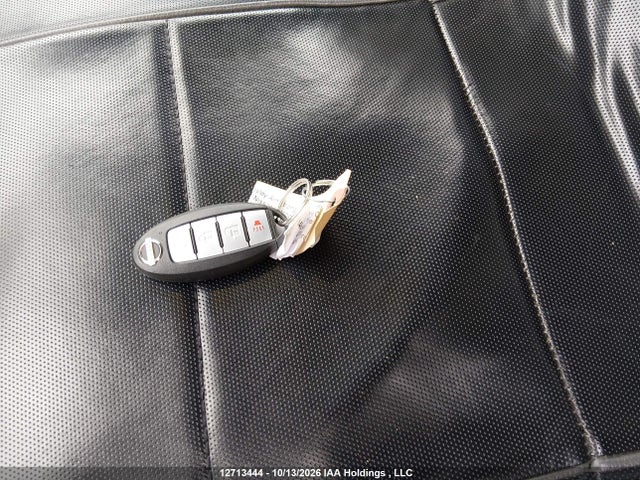 JN1BJ1CR0KW326678 Nissan Qashqai S/sl/sv
