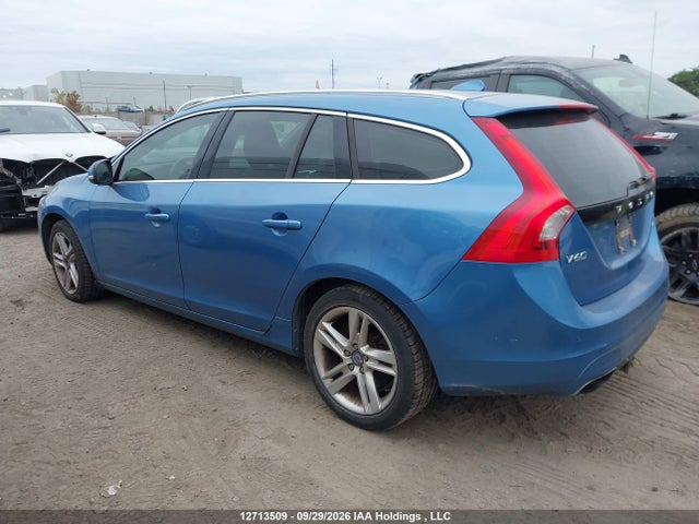 2015 Volvo V60 T5 Premier Plus მანქანა იყიდება აუქციონზე, vin: YV1612SC4F1187881, აუქციონის ნომერი: 12713509