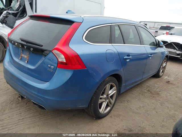 2015 Volvo V60 T5 Premier Plus მანქანა იყიდება აუქციონზე, vin: YV1612SC4F1187881, აუქციონის ნომერი: 12713509