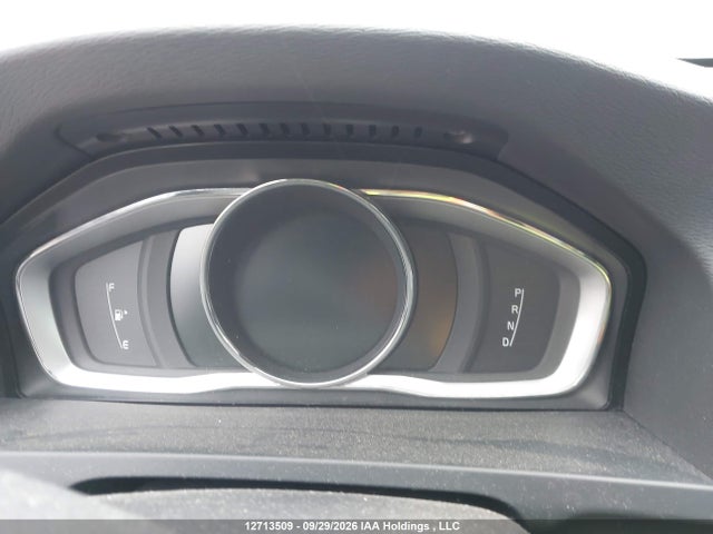 2015 Volvo V60 T5 Premier Plus მანქანა იყიდება აუქციონზე, vin: YV1612SC4F1187881, აუქციონის ნომერი: 12713509