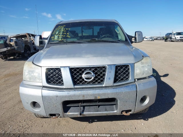 12713539 :رقم المزاد ، 1N6AA07B44N568153 vin ، 2004 Nissan Titan Se مزاد بيع