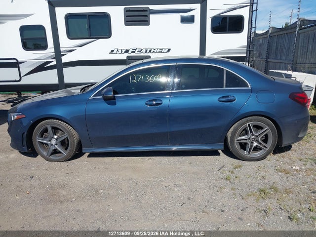 W1K3G4FB2LJ231933 Mercedes-Benz A 220 4matic