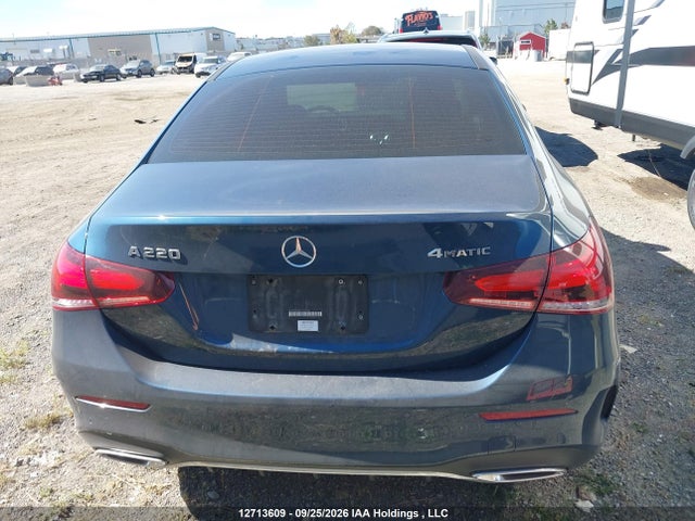 W1K3G4FB2LJ231933 Mercedes-Benz A 220 4matic