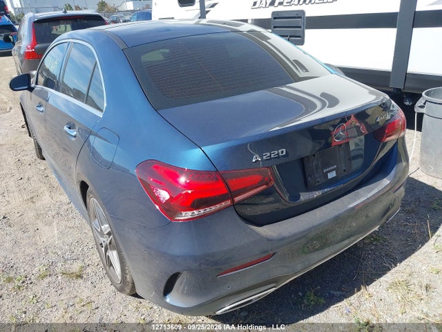 W1K3G4FB2LJ231933 Mercedes-Benz A 220 4matic