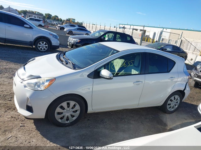 2013 Toyota Prius C Technology მანქანა იყიდება აუქციონზე, vin: JTDKDTB39D1544163, აუქციონის ნომერი: 12713635