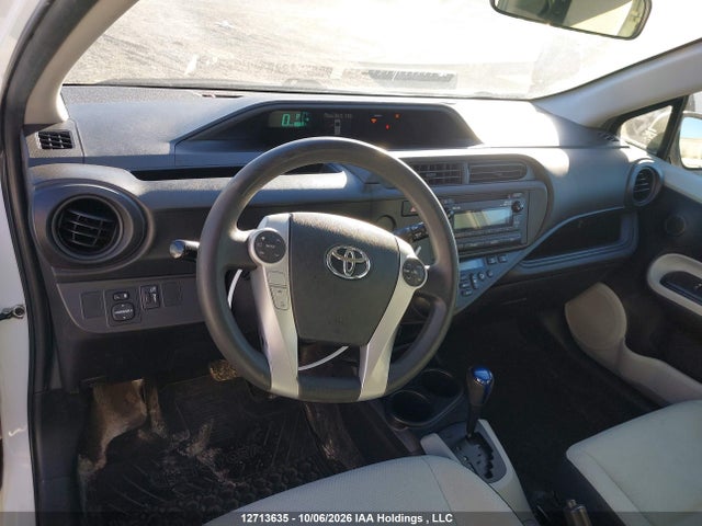 2013 Toyota Prius C Technology მანქანა იყიდება აუქციონზე, vin: JTDKDTB39D1544163, აუქციონის ნომერი: 12713635