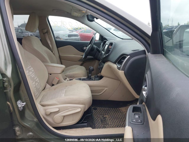 Jeep Cherokee North 2019 1C4PJMCX1KD115925 Image 5