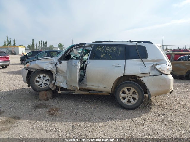 2008 Toyota Highlander V6 Sr5 მანქანა იყიდება აუქციონზე, vin: JTEES44A582026695, აუქციონის ნომერი: 12692099