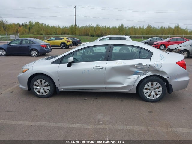 12713770 :رقم المزاد ، 2HGFB2F42CH058977 vin ، 2012 Honda Civic Lx مزاد بيع