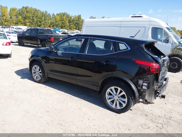 JN1BJ1CPXJW191562 Nissan Qashqai S/sv