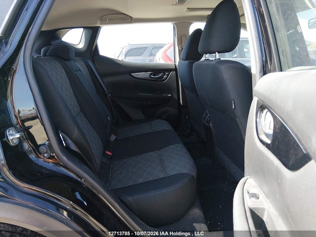 JN1BJ1CPXJW191562 Nissan Qashqai S/sv