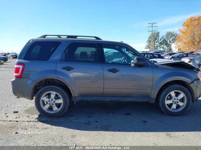 12713837 :رقم المزاد ، 1FMCU9DG4BKB81099 vin ، 2011 Ford Escape Xlt Automatic مزاد بيع