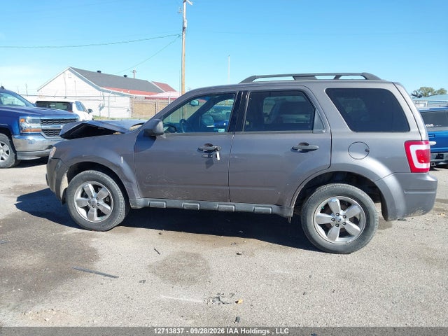 12713837 :رقم المزاد ، 1FMCU9DG4BKB81099 vin ، 2011 Ford Escape Xlt Automatic مزاد بيع